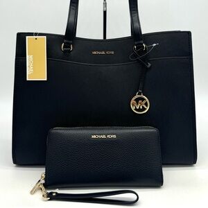 Michael Kors Large MF Pocket Shoulder Tote Bag & Continental Wallet Black/Gold